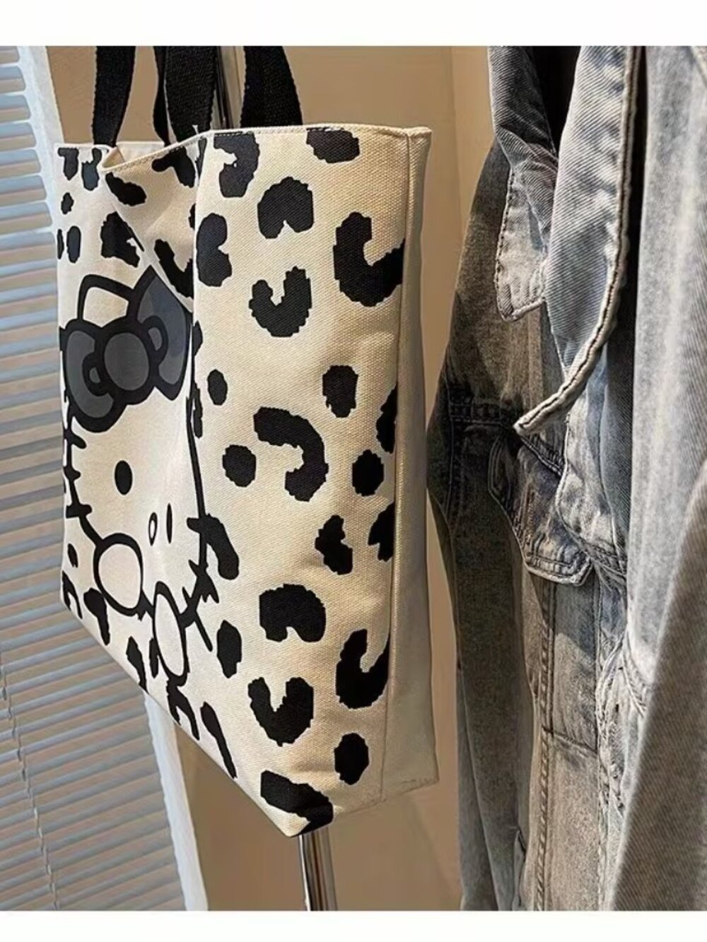 HELLO KITTY‎ Black & White Leopard Print Canvas Tote Shopping Bag NEW & SO CUTE! - Picture 4 of 8